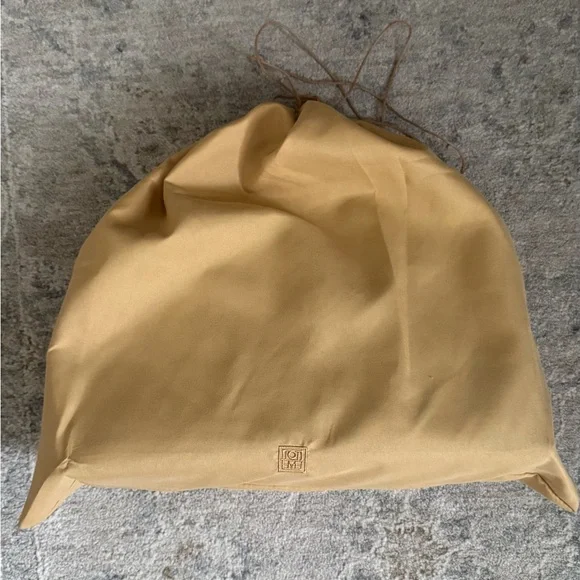 T Lock Black shoulder/crossbody bag - Picture 11 of 11